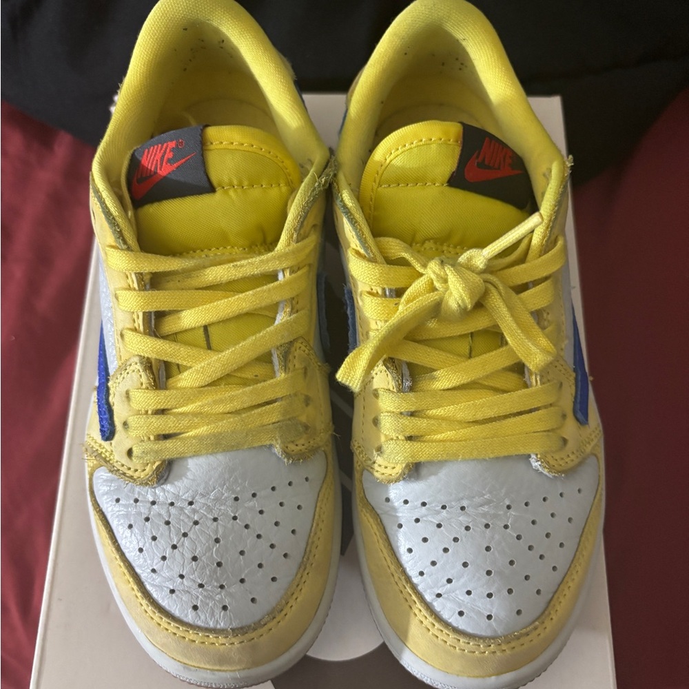 Travis Scott little boy Canary Retro 1s